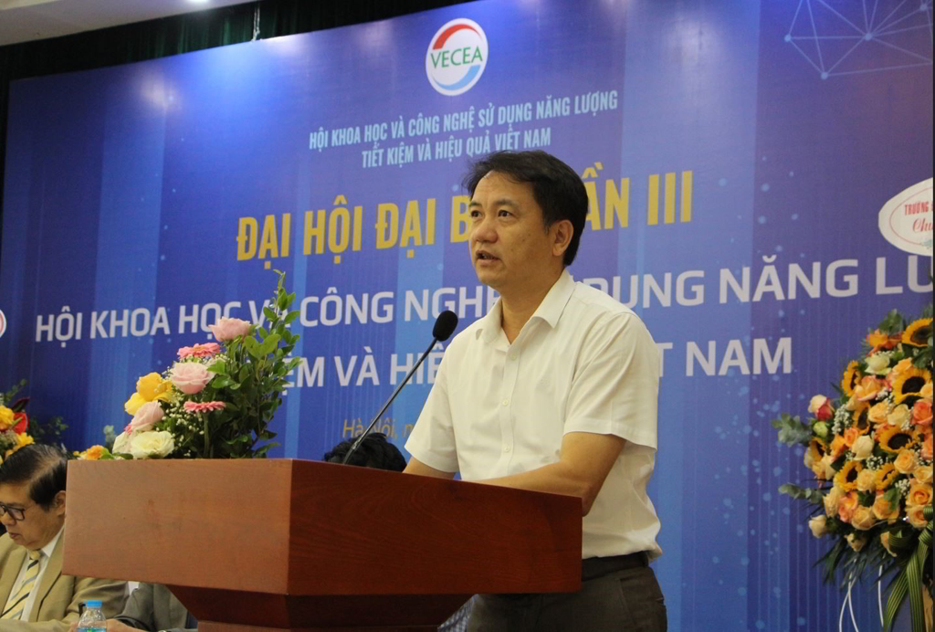 http://vecea.vn/Images/Upload/User/quantri/2022/8/phuong_hoang_kim.JPG